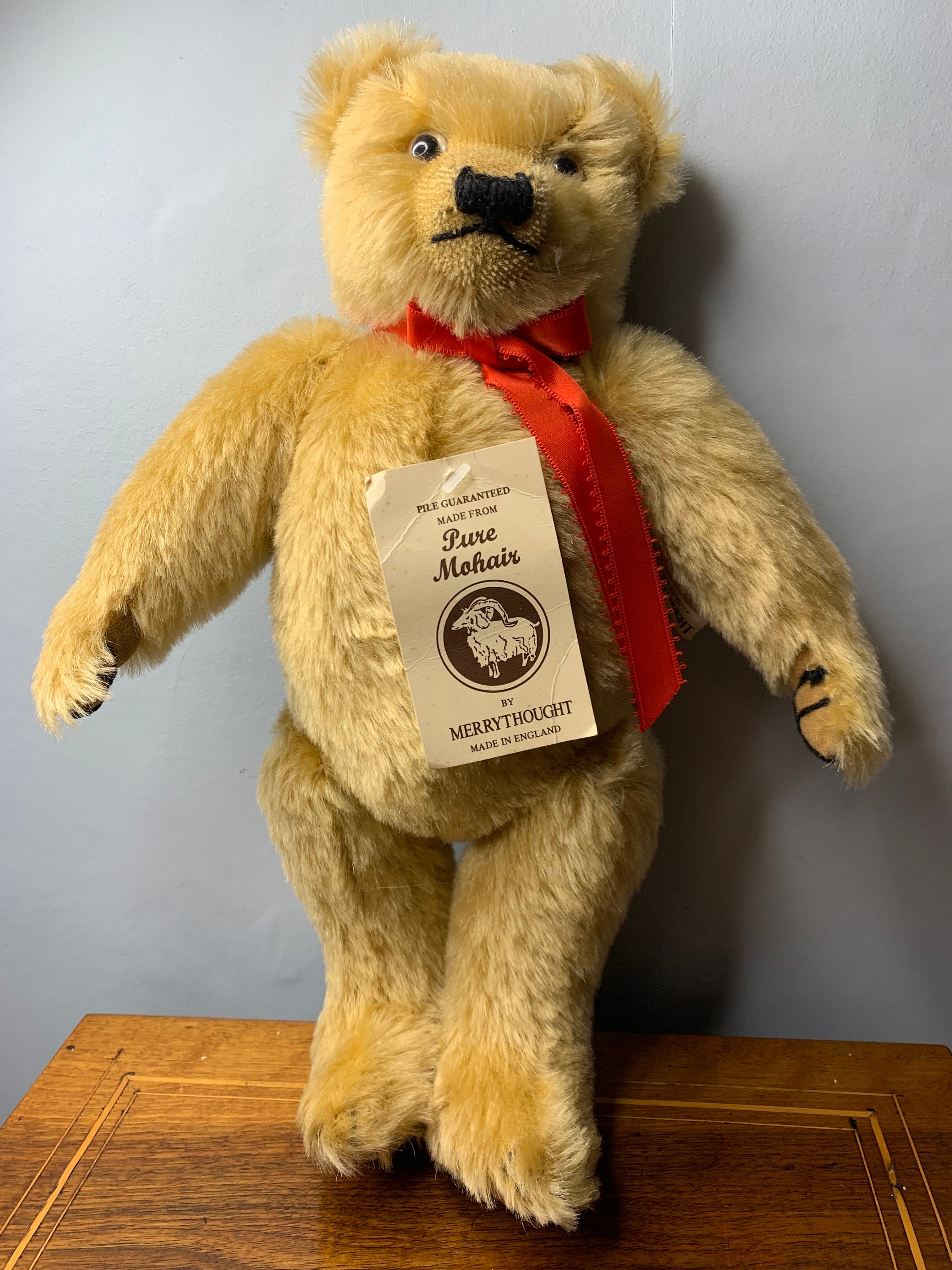 Merrythought モヘア ウェディングドール Merrythought Limited Edition Mowhair Classic Bear With Red Bow