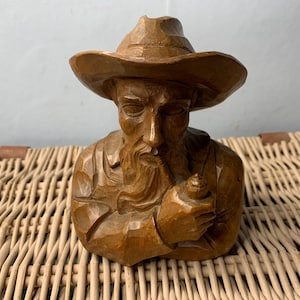Vintage Black Forest Hand carved wooden Figures of a Old man Fuschl by the sea