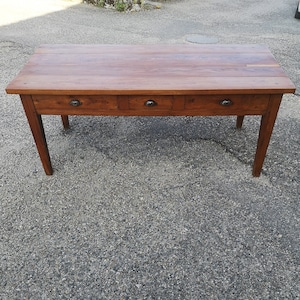 Farm table