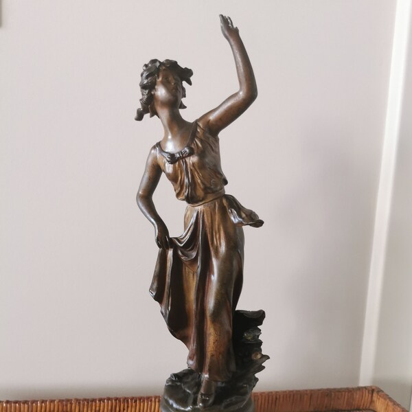 Petit Cadre Photo Vintage – Statue De Femme En Métal Doré – Déco Rétro