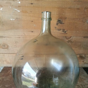 Lady Jeanne canister