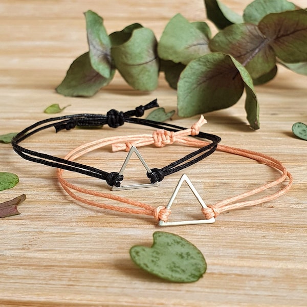 Triangle Link bracelet, Silver, Gift Ideas, geometric bracelet , Stackable Bracelet, Bridesmaid Gift, vegan bracelet