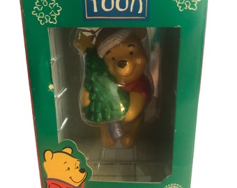 Vintage DISNEY Winnie the Pooh "POOH" w/Tree & Santa Hat Christmas Xmas Tree Ornament Resin Plastic New in Box Packaging Keepsake Memories