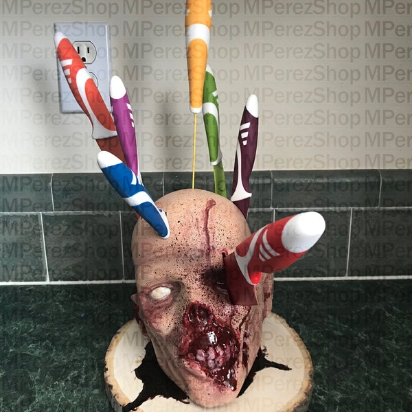 Zombie head knife holder for kitchen storage