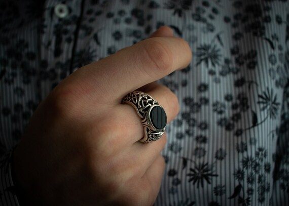 Silver onyx ring best sale