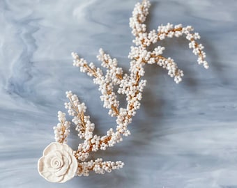 Tocado de novia blanco de Florencia / rastreador de orejas / accesorio para el cabello de novia todo blanco \ pieza de cabeza de novia de flor blanca