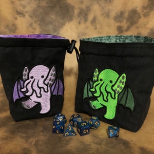 Würfelbeutel/bestickter Würfelbeutel/ Cthulhu Würfelbeutel/ Würfeltasche/ Würfelbeutel/ Verliese und Drachen/ Call of Cthulhu