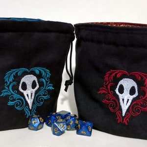 Vogelschädel gestickte Wendewürfeltasche/ Rabenschädel Würfelbeutel/ Runensteinbeutel/ Tarotkartenbeutel