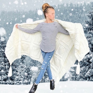 EASY CROCHET PATTERN - Christmas Blanket - Throw - Afghan - Oh Christmas Tree Throw Blanket - Ava Girl Designs