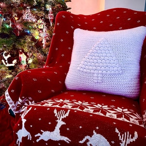 EASY CROCHET PATTERN - Oh Christmas Tree Pillow - Holiday - Home Decor - Ava Girl Patterns