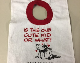 Is this a cute kid or what horse one size fits all bib