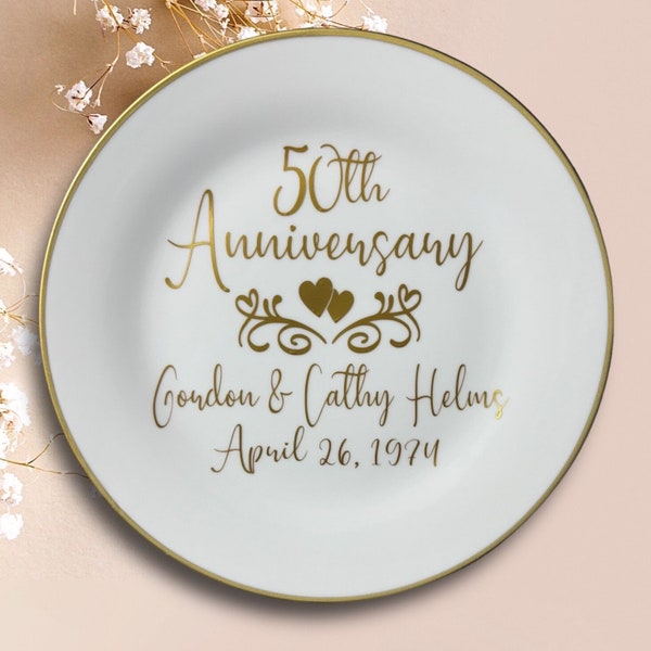 Plato personalizado del 50.º aniversario: recuerdo de cerámica dorada
