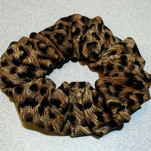Black, tan, brown, leopard, cheetah, big cats, fur, animals, hair tie, elastic, scrunchie, hair accessory