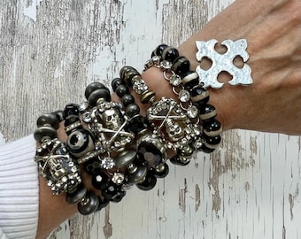 Pirates Cove//Pirate Skull Bracelet//Beaded Halloween Jewelry//Crystal, Resin, Metal & Agate//each sold separately//