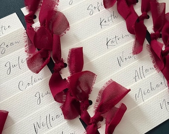 Gepersonaliseerde plaatskaarten voor bruiloften | Naamkaart lint, gepersonaliseerd, naamkaart lint, verjaardag, verloving, vrijgezellenfeest