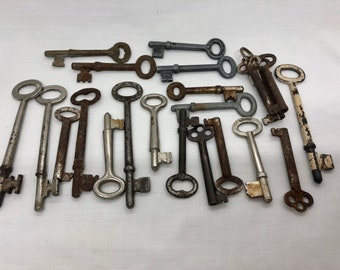 Vintage Metal Keys, Skeleton Keys, Old Keys