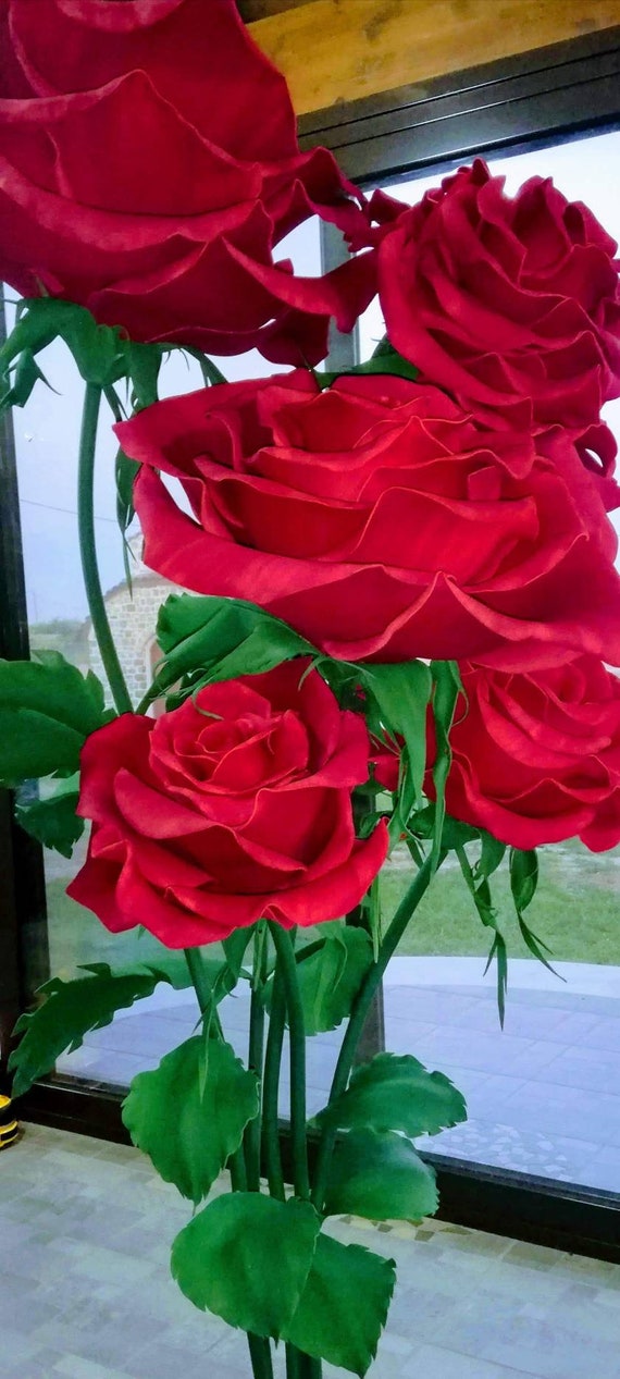 Conjunto de Flores Gigantes de 5 Rosas en eva foam/fommy con - Etsy España Conjunto de Flores Gigantes de 5 Rosas en eva foam/fommy con - Etsy España