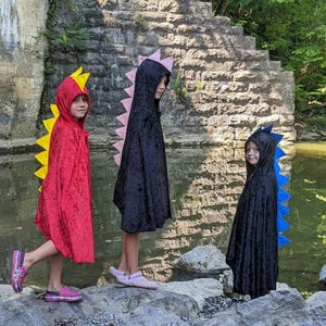 Dinosaur Dragon Child&#39;s Cape , Dinosaur Dragon Toddler Capes, Dinosaur Dragon  Youth Capes, Velcro Closure Cape