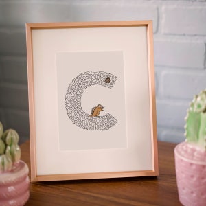 Impresión de arte de pared: la letra C es para diseño de laberinto de alfabeto animal de ardilla (5x7 como se muestra en la imagen). Impresión digital para niños, guardería, decoración del hogar.