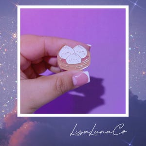 dumplings - enamel pin