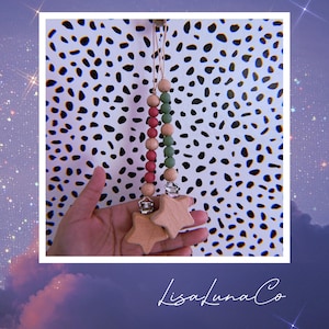 wooden star - pacifier clip holder