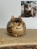 Personalised tabby cat Urn, stripes cat Urn, Ceramic Urn for Ashes, Pottery Urn for Pets, product logo