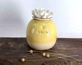 Yellow white Pet urn, yellow cat urn, pottery urn, pottery urn, ceramic cat urn, Rose urn
