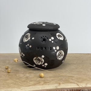 Pottery pet urn, animal urn, cat urn, Pottery urn for dog