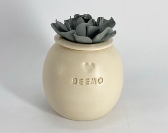 White gray cat urn, gray white dog, husky urn, Weimaraner urn