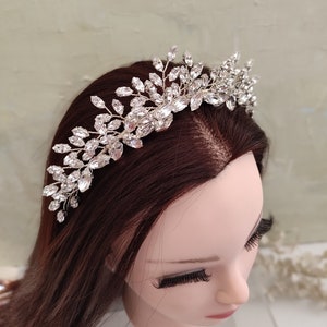 Snow Bloom Crystal Tiara Silver Color Hairband