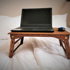 Mesa de cama para computadora portátil, bandeja de cama para computadora portátil, escritorio portátil para regazo, mesa para computadora portátil, mesa para computadora portátil, mesa portátil, estudio en la cama, bandeja de madera