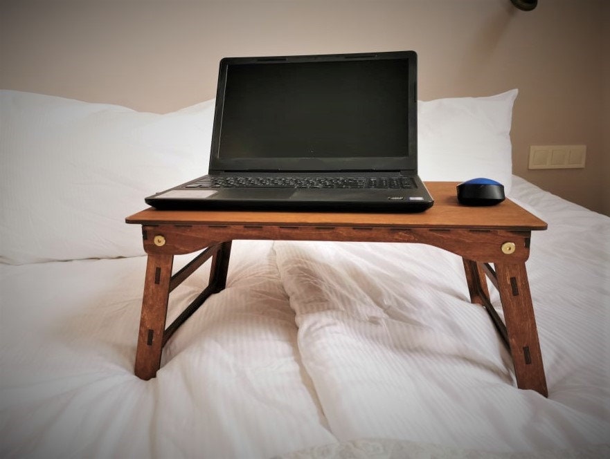 Bandeja de cama de bambú con patas plegables, mesa de desayuno plegable,  bandeja portátil para portátil, bandeja grande para servir para escritorio