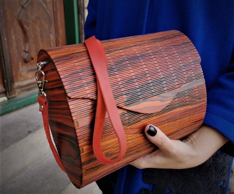 美品✨TIMMY WOODS 木製ハンドバッグ　希少 Timmy Woods Handmade carved little baby SEAL Crossbody Satchel