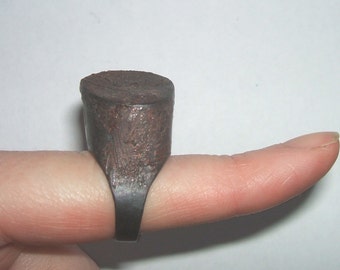Very big ring in black and brown, slanted signet ring with enamel, oxidized copper, art jewelry, architectural design.