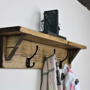 Rustic Reclaimed Wooden Coat Rack Coat Hooks With Shelf Wall Mounted Solid Wood Aged Grey Medium Dark Oak Wax Colour Cast Iron Hooks bild 3