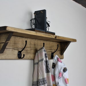 Rustic Reclaimed Wooden Coat Rack Coat Hooks With Shelf Wall Mounted Solid Wood Aged Grey Medium Dark Oak Wax Colour Cast Iron Hooks bild 1