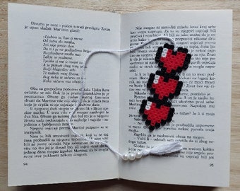 Bookmark, Heart bookmark, Pixel art bookmark, Crochet bookmark