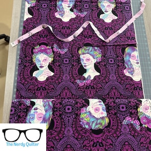 Cameo Strip De La Luna Fussy Posessed in Clairvoyant par Tula Pink pour Freespirit