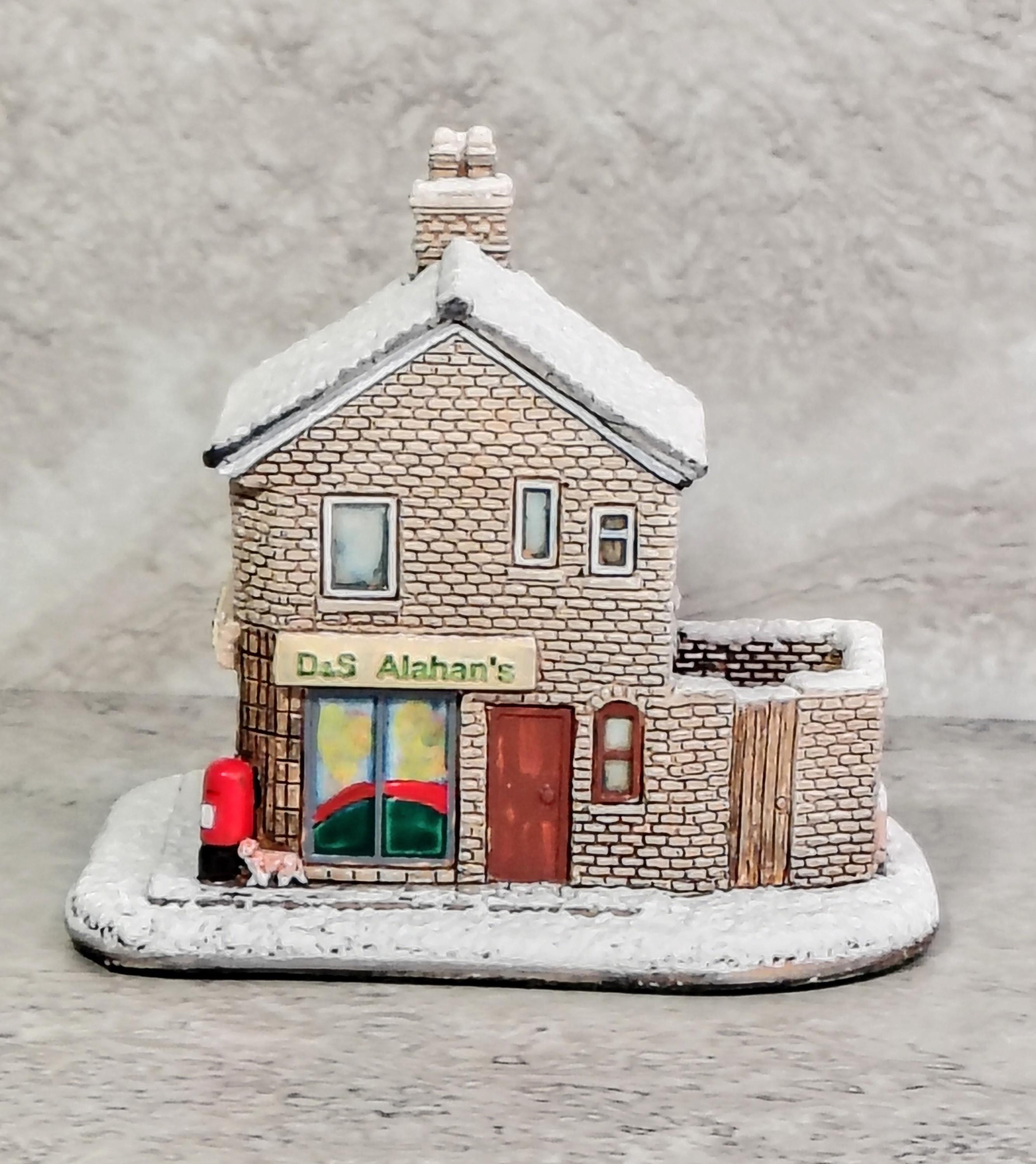 Lilliput Lane Christmas - Etsy UK