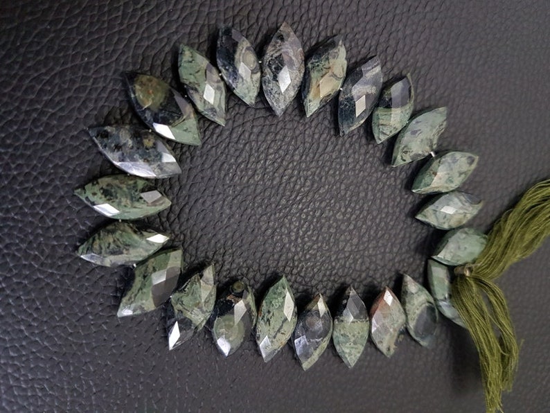 Ruby Zoisite Faceted Marquise Beads,ruby Zoisite faceted beads,high quality faceted ruby zoisite Marquise briolettes beads,17-20 mm,8 Inches