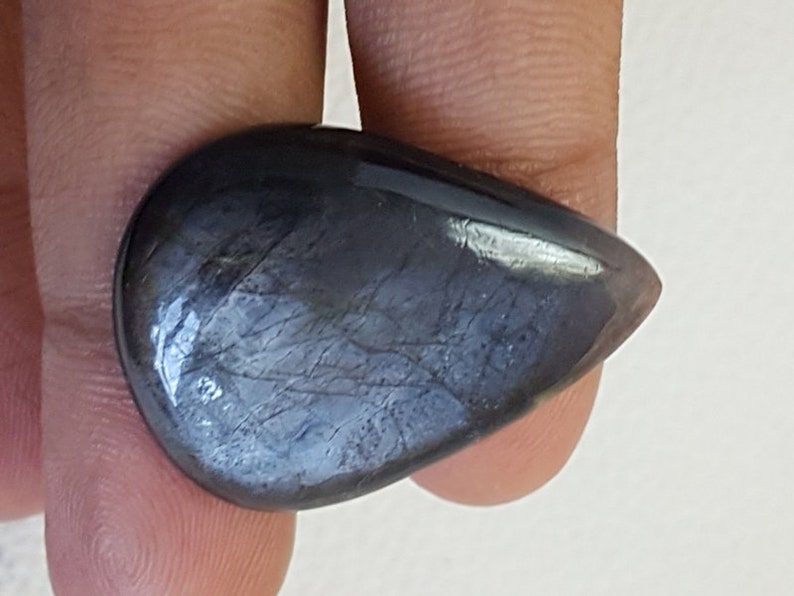 Natural Iolite Sunstone Cabochons,Iolite Sunstone cabochons pear,Iolite Sunstone cabochons Gemstone,33x24x5 mm,32.4 Cts Loose Gemstone