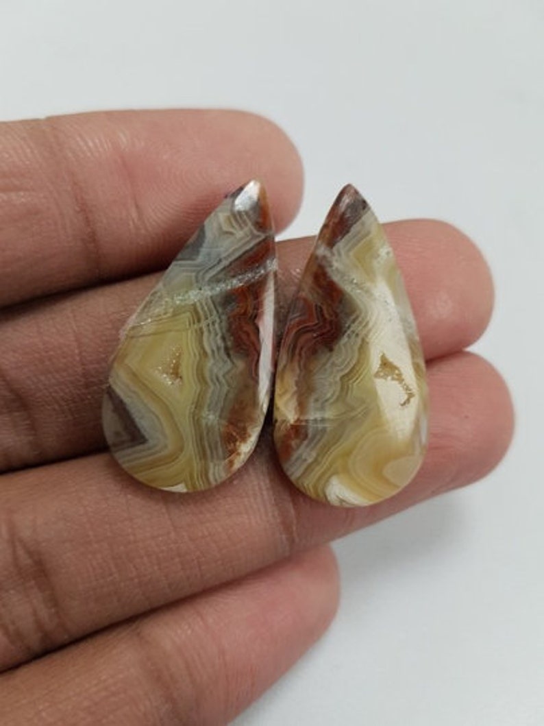 Crazy Lace Agate Pear,Natural Crazy lace Agate Smooth Loose Gemstone,Gorgeous Agate Cabochon Gemstone,Size 31x15x4 mm,28.3 Cts