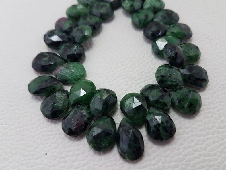 Ruby Zoisite Faceted Almond Pear Beads,ruby Zoisite faceted beads,high quality faceted ruby zoisite Pear briolettes beads,11-15mmsize 8 inch