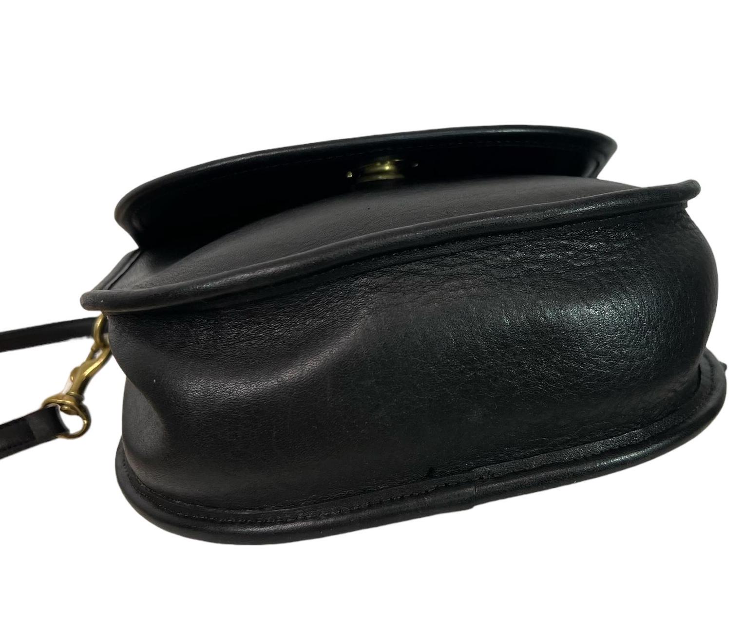 バッグ archive coach grunge leather bag black 1994 COACH Vintage Black Leather Backpack Made in The United