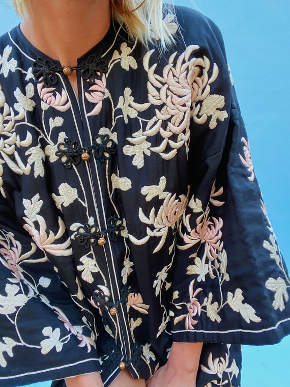 Antique 1930s Vintage Silk Floral Embroidered Chi… - image 6