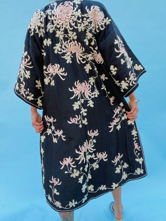 Antique 1930s Vintage Silk Floral Embroidered Chi… - image 4