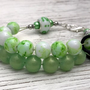 Light Green Abacus Counting Bracelet | Row Counter for Knitting | Gift for Knitters |, Mother&#39;s Day Gift for Knitter