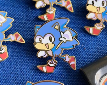 Sonic the Hedgehog Enamel Pin: Gold Finish, 1.5"