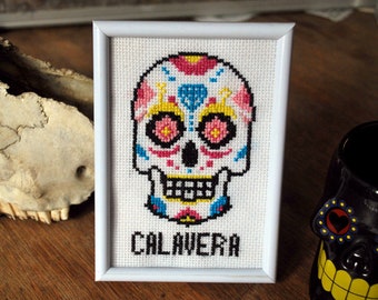Calavera frame - Mexican Skull Skeleton - Cross stitch embroidery - Interior design