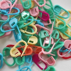 Set of plastic stitch markers for knitting and crochet
